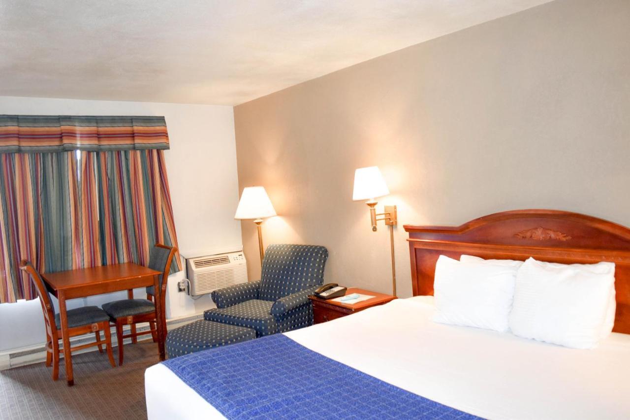 Attleboro Motor Inn Exterior photo