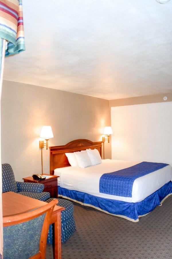 Attleboro Motor Inn Exterior photo